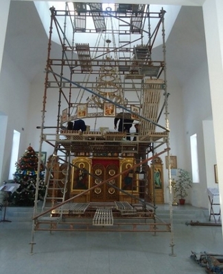 Леса Ramirent на реконструкции храма